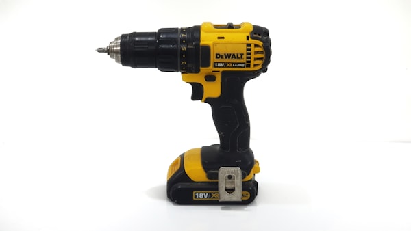 DeWalt 20V drill kit